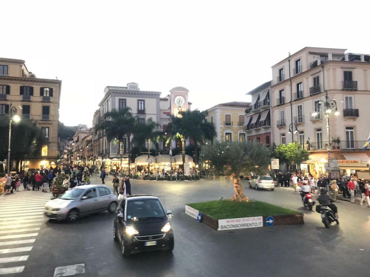 Terrazza Felicienne Διαμέρισμα Σορέντο Εξωτερικό φωτογραφία